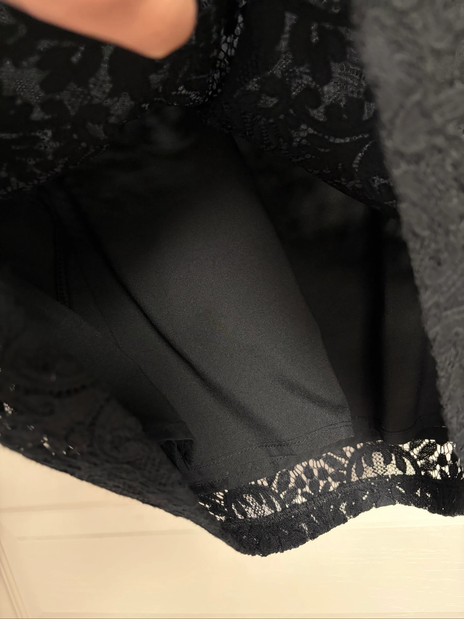 Robe Claudie Pierlot en dentelle noire – Neuve avec étiquette – T. 1 (S) – photo 5